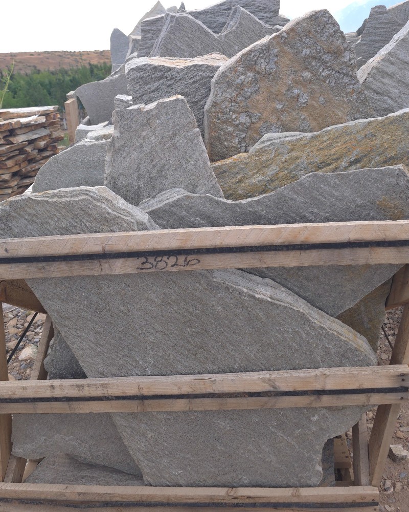 1 ¾ – 2 1/4" Silver Shores Flagstone - Supers 