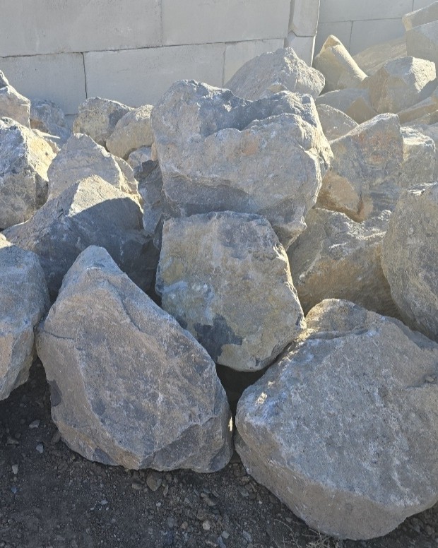 Midnight North Boulders