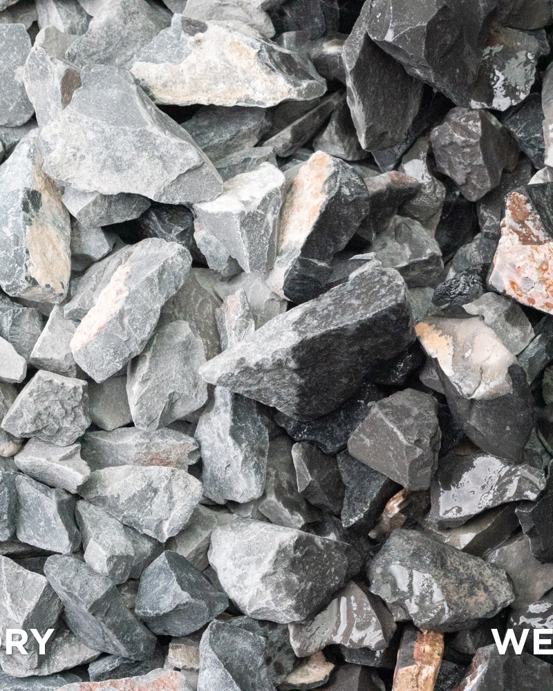 1 1/2" Midnight Crushed Gravel