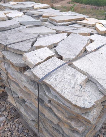 1 ¾ – 2 1/4" Silver Shores Flagstone 