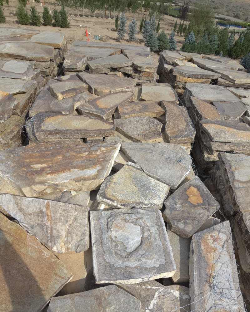 1 3/4" - 2 1/4" Mars Mountain Flagstone 