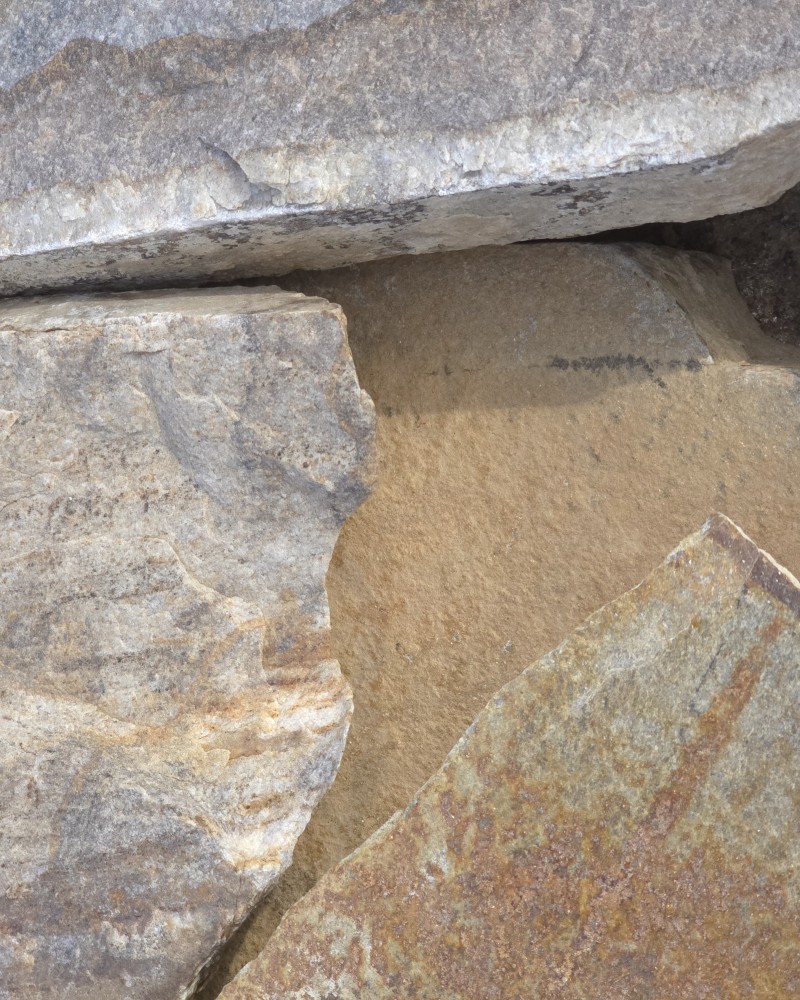 1 3/4" - 2 1/4" Mars Mountain Flagstone 