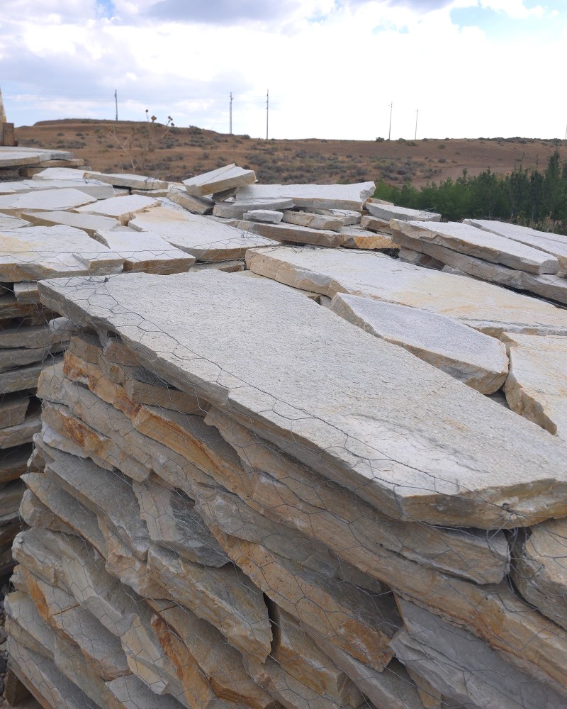1 3/4 - 2 1/4" Arctic Flagstone 