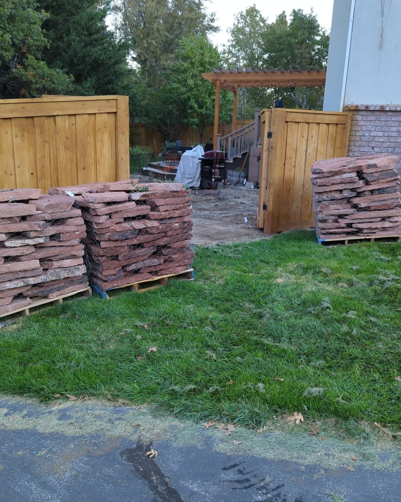 Red Cliff Flagstone 1 - 2"